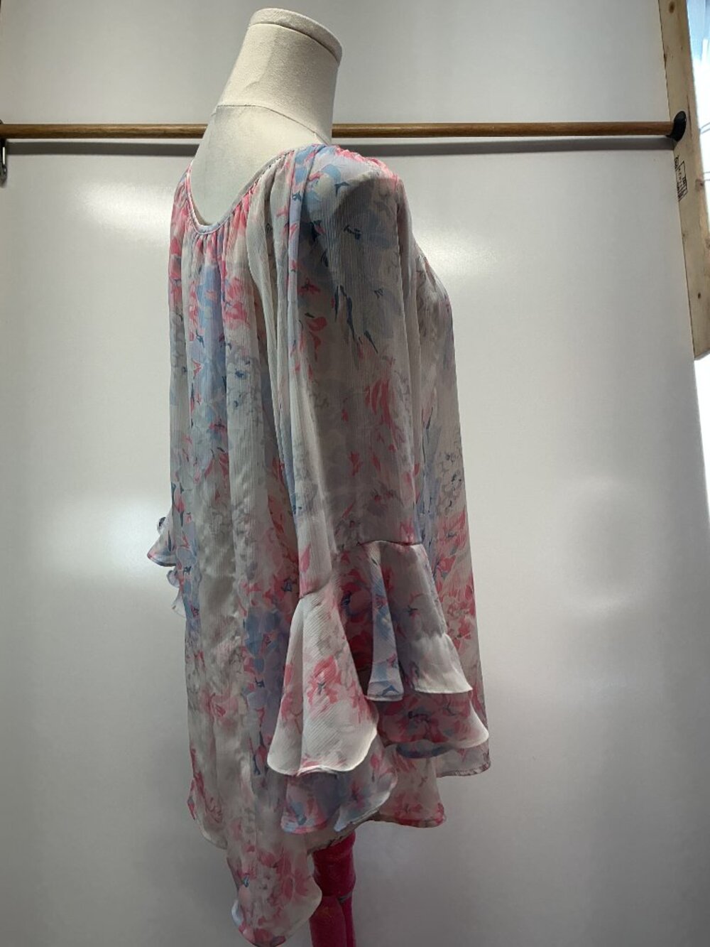 Chaps Floral Chiffon Blouse Women's XXL Pink Blue Ruffle Sleeve Sheer Blouse - Picture 13 of 16